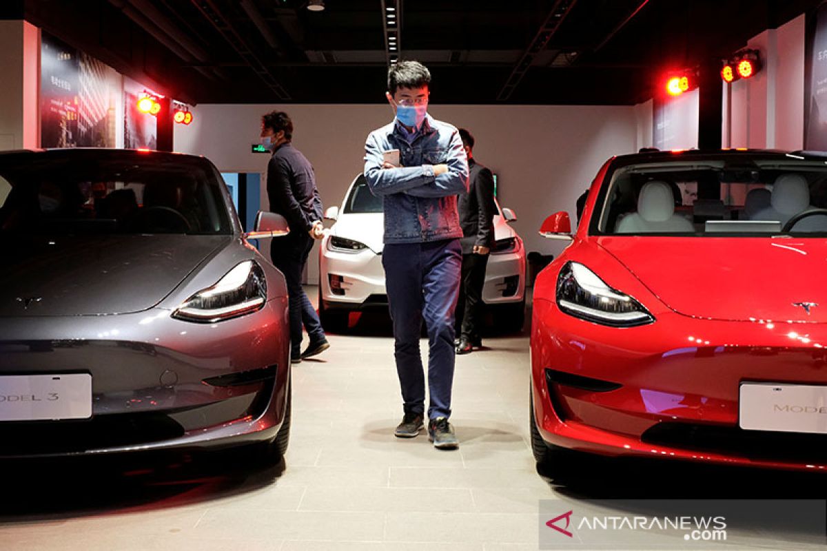Korea Selatan selidiki kecelakaan Tesla Model X