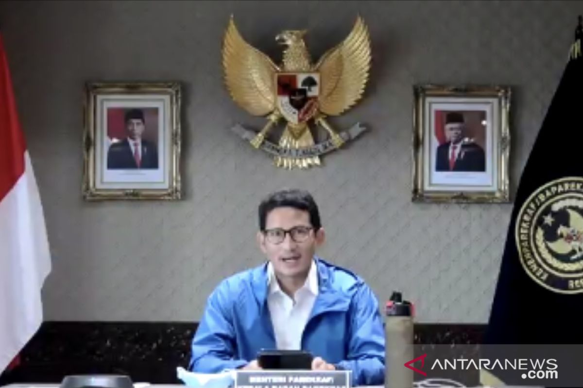 Sandi Uno tantang tiap daerah buat jaket ala Istana