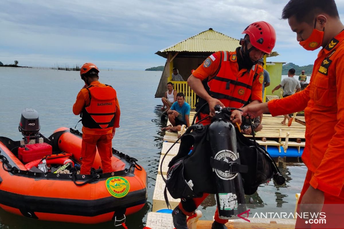 Basarnas kerahkan penyelam cari nelayan hanyut