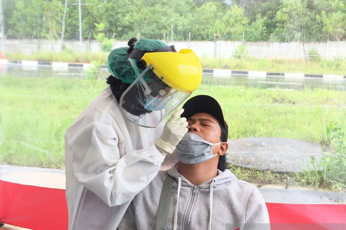 Waspadai kerumunan saat tes cepat antigen bandara