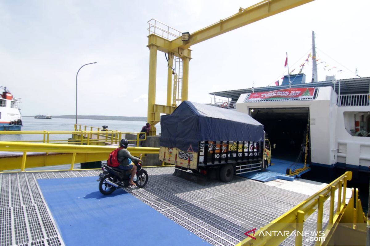 ASDP Indonesia Ferry siapkan tujuh kapal feri rute Ketapang-Lembar