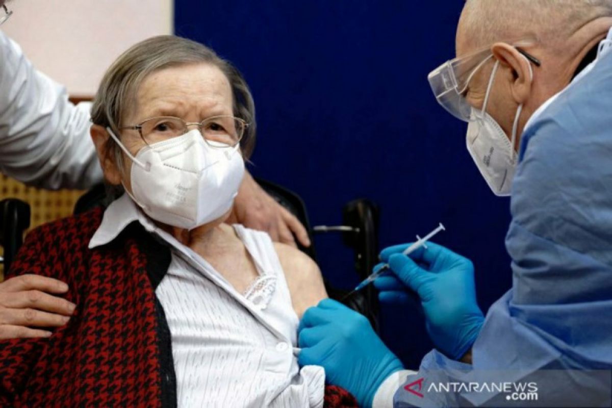 Suhu pendingin diragukan, vaksinasi COVID-19 di Jerman tertunda