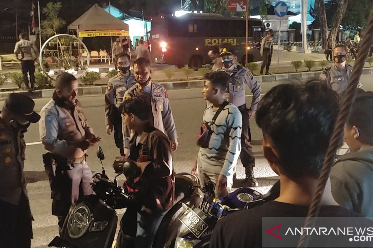 Belasan  sepeda motor dikandangkan polisi saat antisipasi balap liar