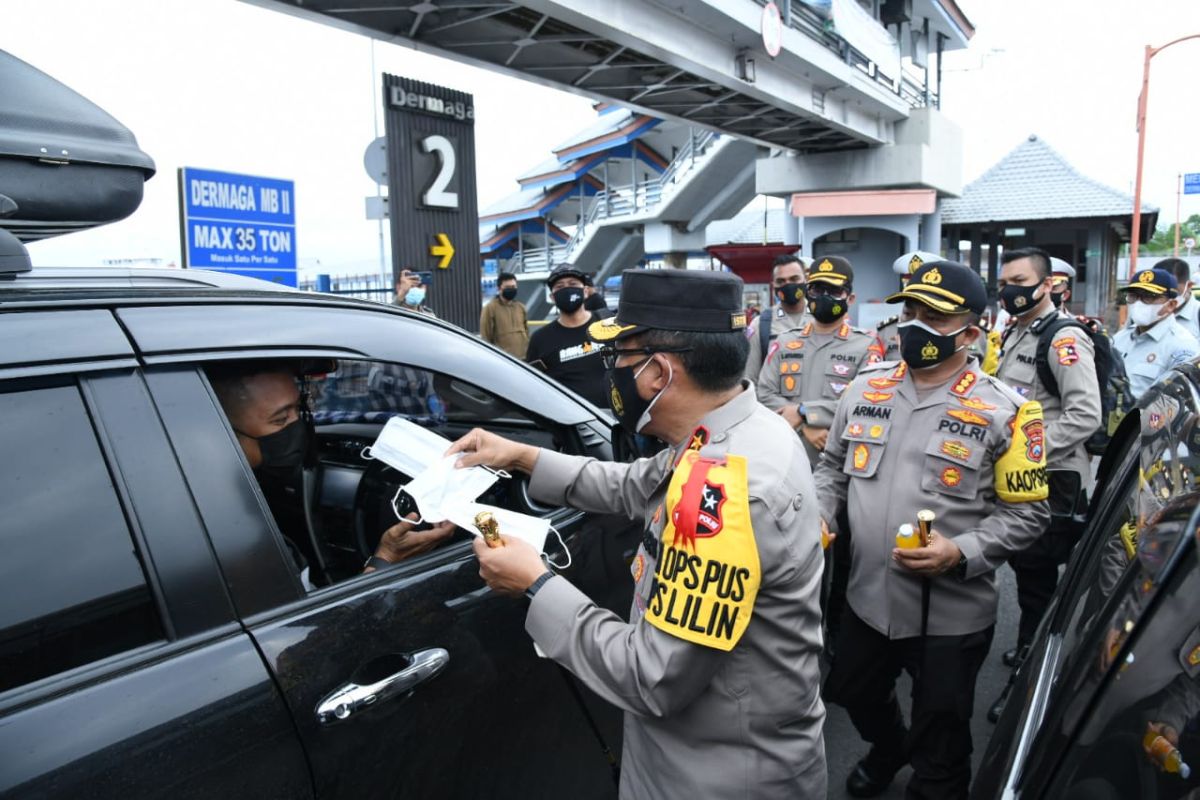 Polisi catat wisatawan keluar-masuk Bali turun 90 persen
