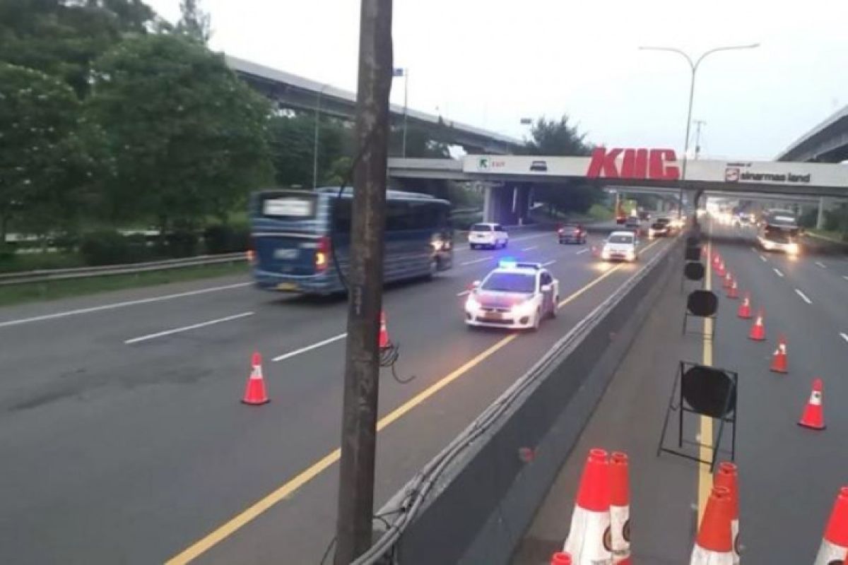 Arus balik libur tahun baru, Tol Japek arah Jakarta berlakukan contraflow