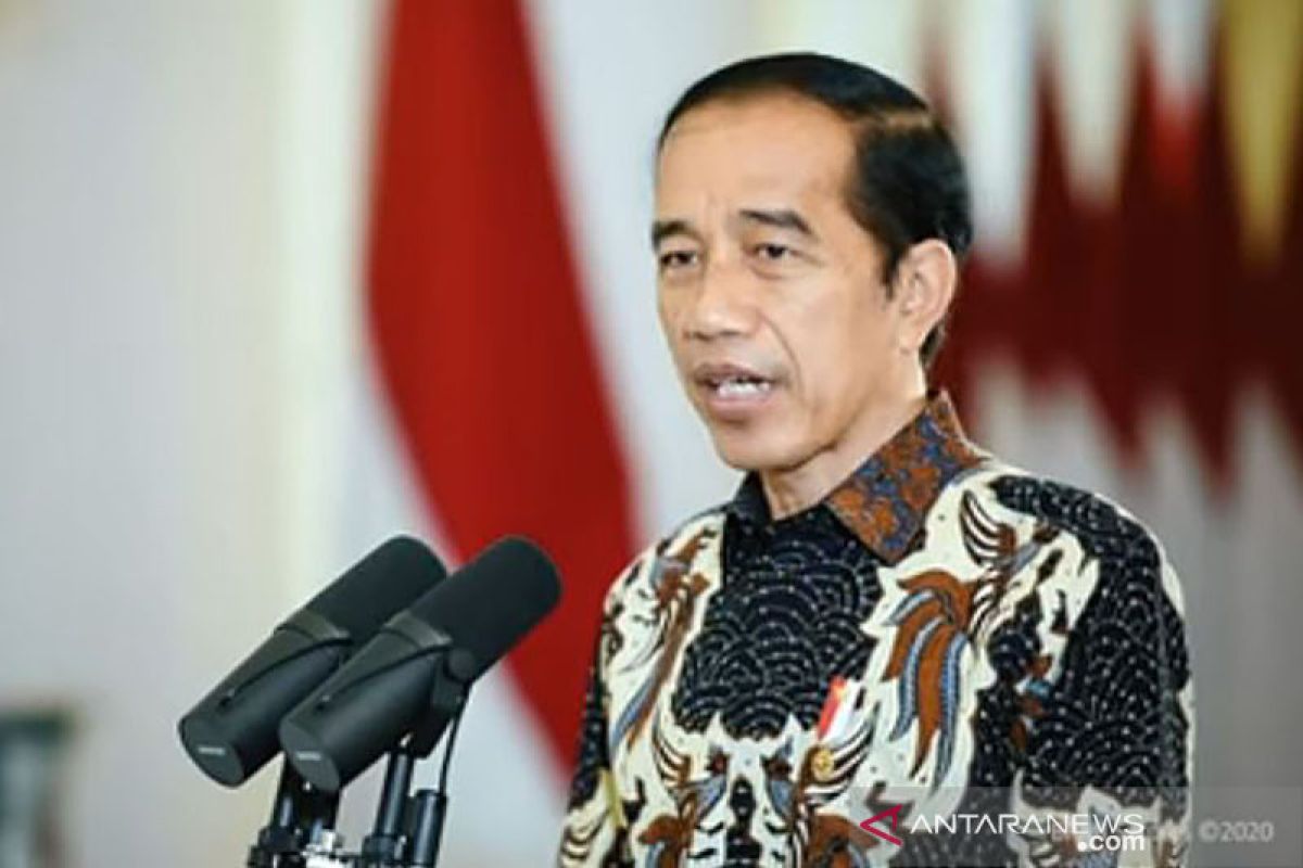 Jokowi confirms stage-wise distribution of 2021 cash assistance