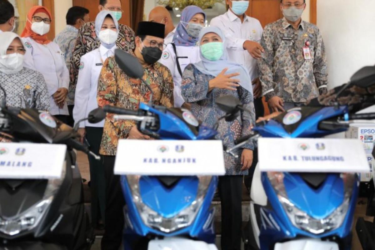 Mendes PDTT berikan bantuan penunjang 147 BUMDes Bersama di Jatim