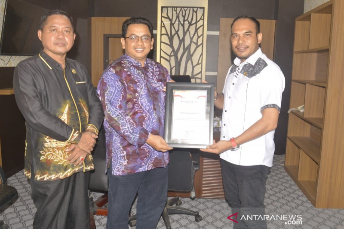 DPRD Kotabaru mendapat penghargaan Kemenkumham