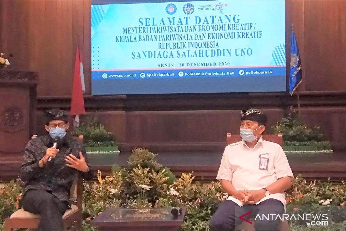 Menparekraf dorong lulusan Poltekpar Bali buka lapangan kerja