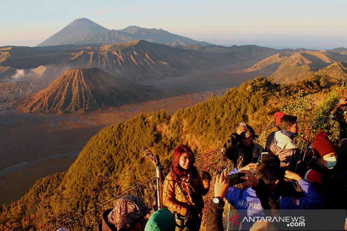 Kawasan wisata Bromo melalui Probolinggo mulai dibuka bagi wisatawan