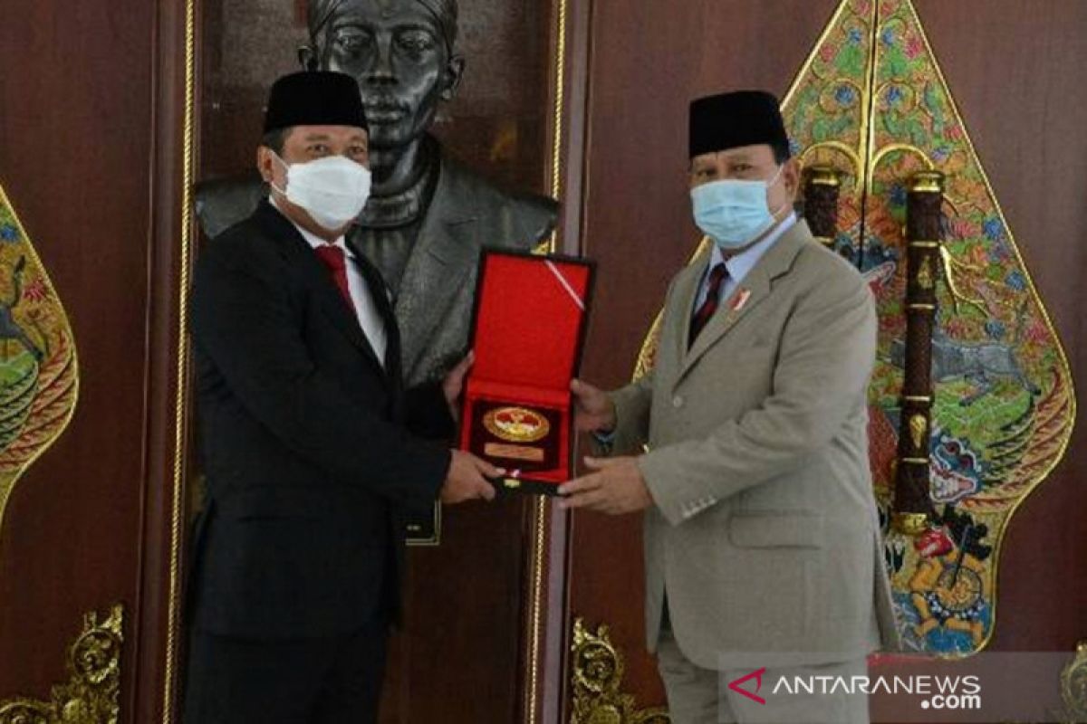 Menhan Prabowo sambut Wamenhan baru di Kemhan