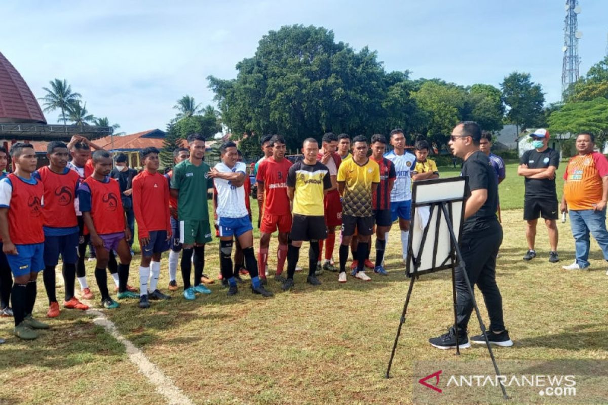 Tim sepak bola PON NTT seleksi pemain muda