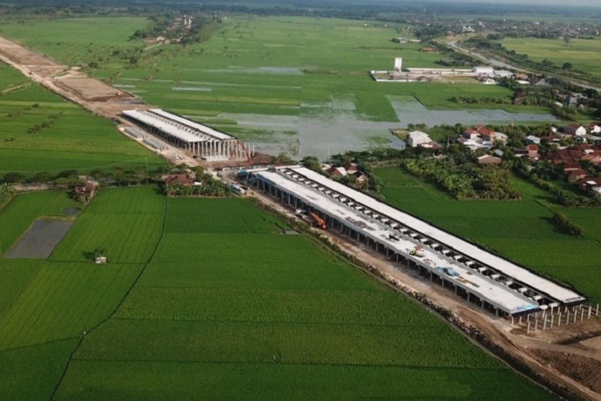 Semen Gresik pasok kebutuhan semen Tol Semarang-Demak