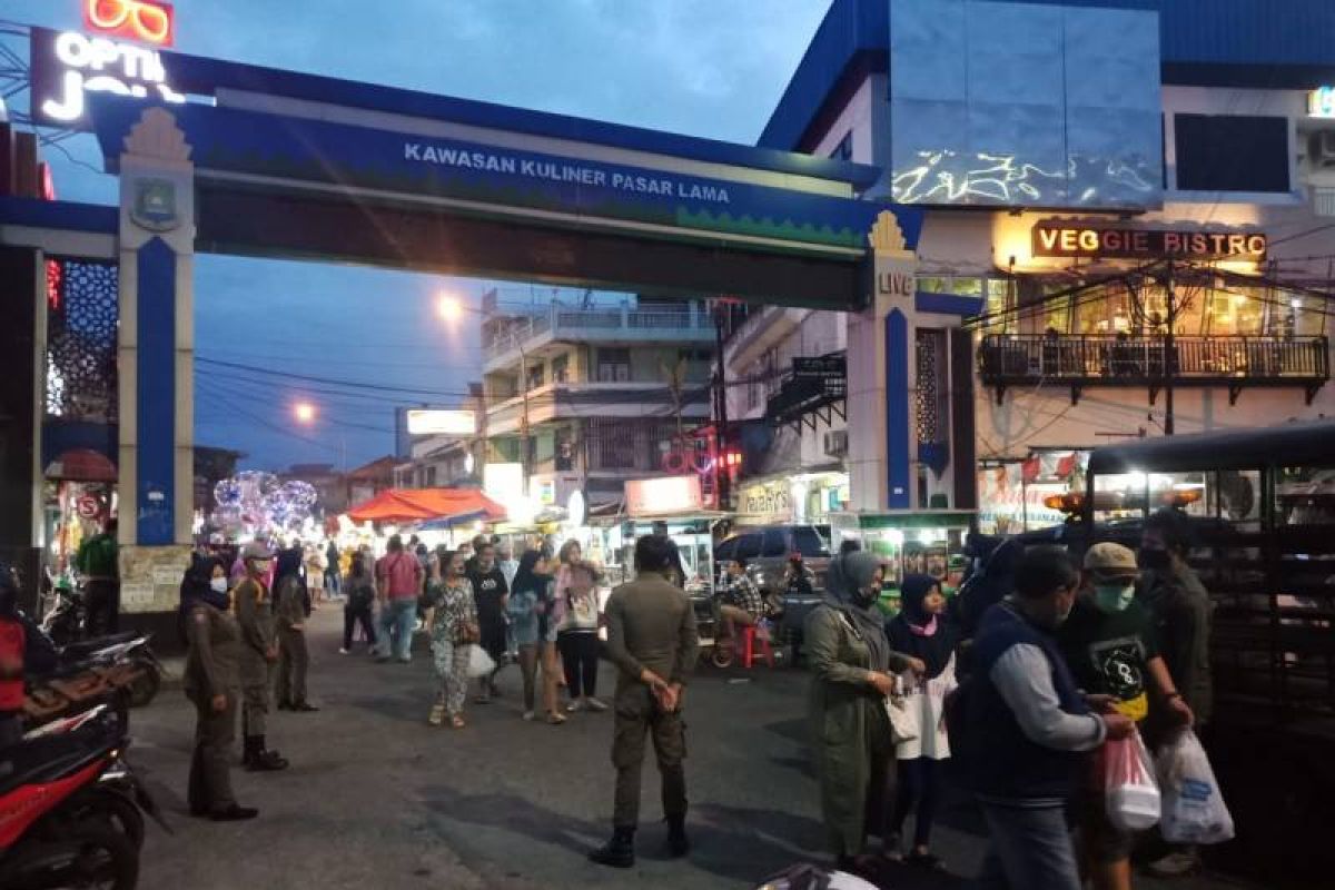 250 personel Satpol PP intensifkan patroli prokes di area publik