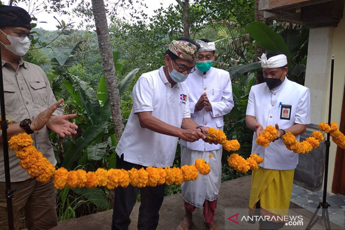 Agar wisatawan nyaman, Kemenparekraf revitalisasi toilet pura di Bali