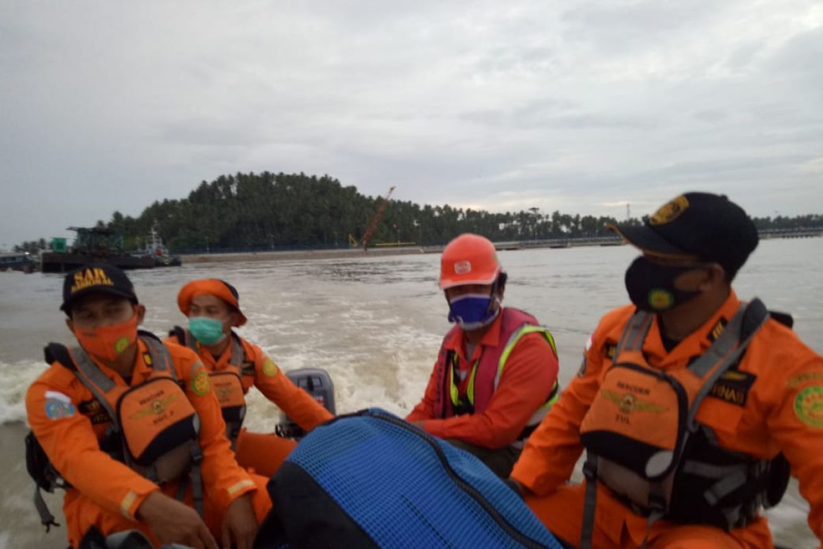 SAR cari satu ABK jatuh di perairan Pulau Temajuk