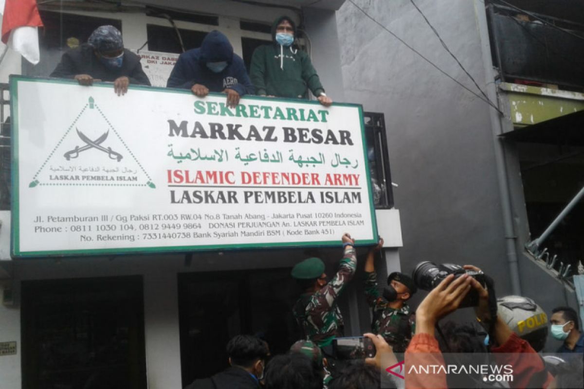 Polisi larang FPI konferensi pers di Petamburan, ada apa?