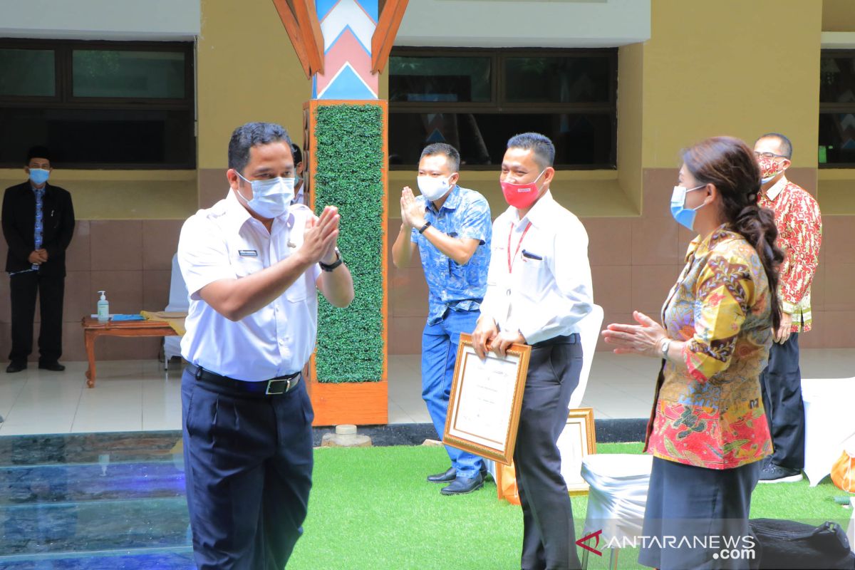 Industri di Tangerang terima penghargaan karena bantu penanganan COVID-19