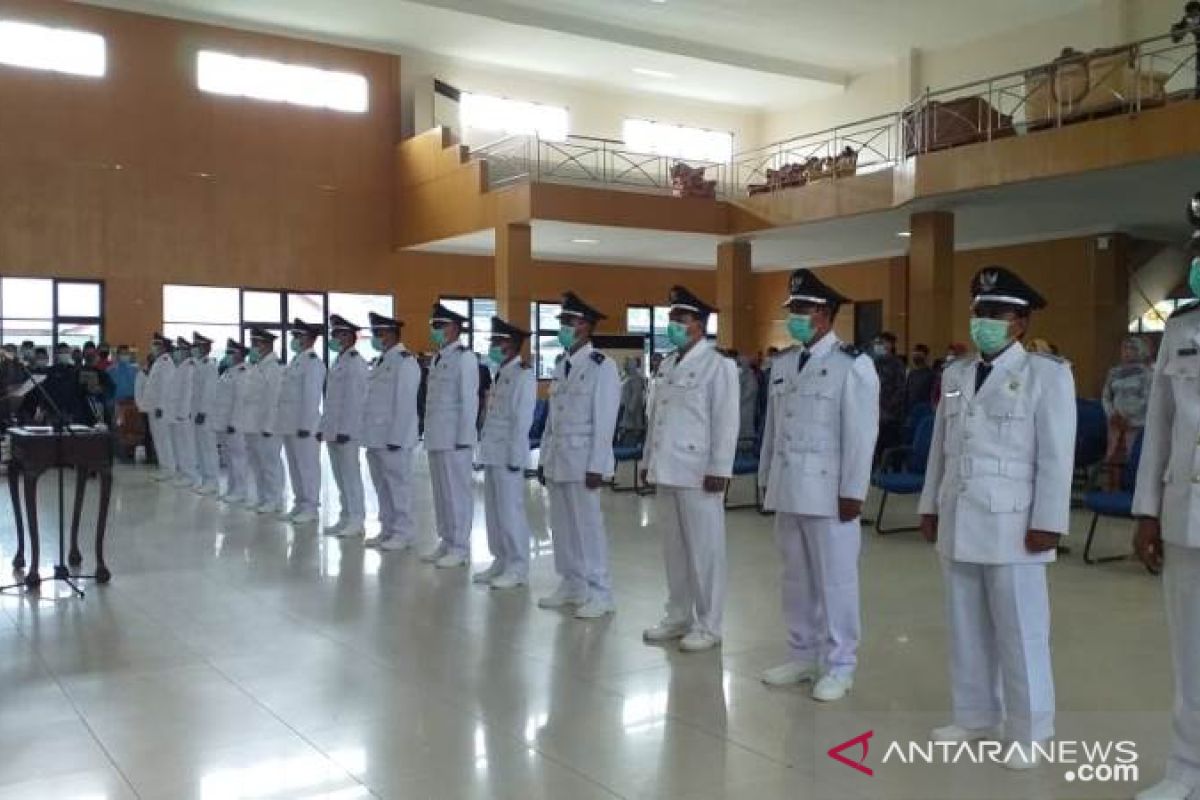 Bupati Belitung lantik 15 Kepala Desa terpilih