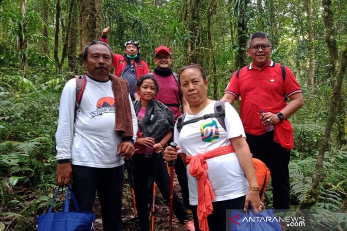 Pandemi COVID-19, Hasto harapkan perayaan Tahun Baru secara sederhana