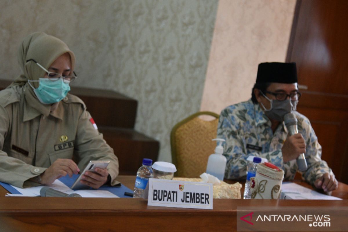 Kado terburuk Bupati Jember Faida jelang akhir jabatan