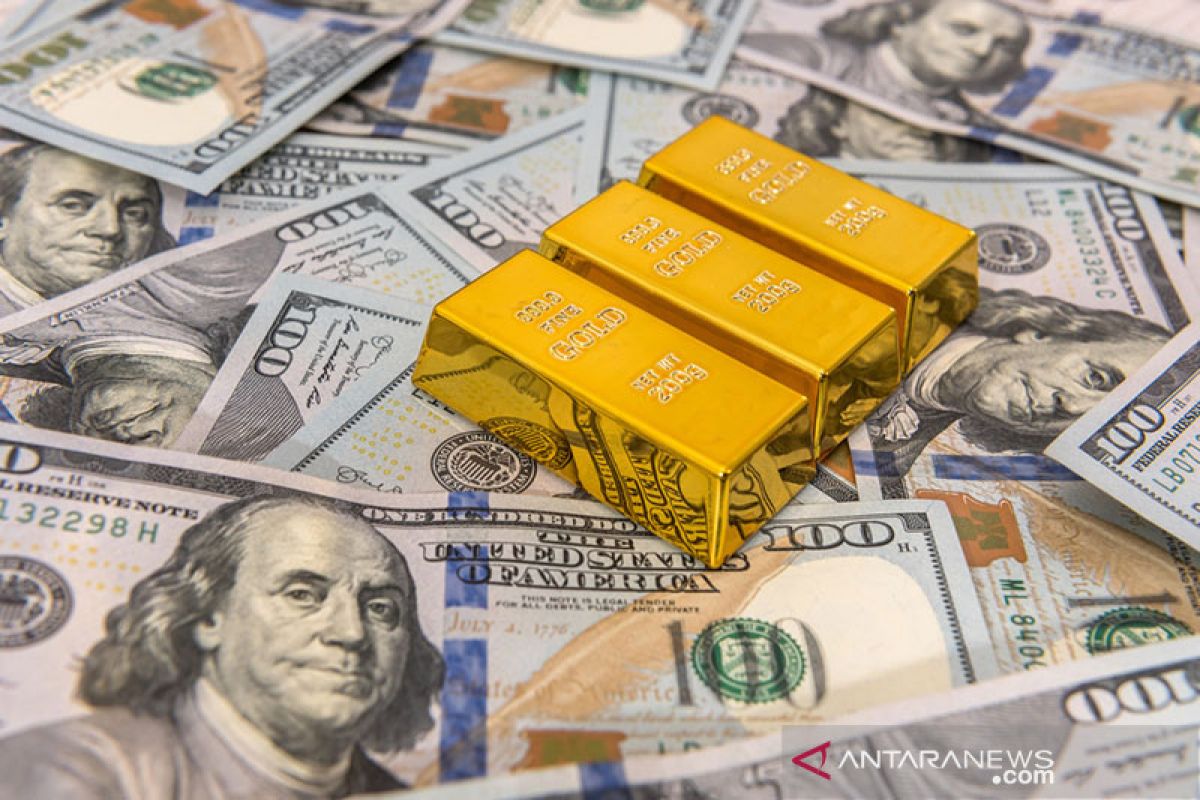 Harga emas Kamis pagi naik tipis karena dolar melemah