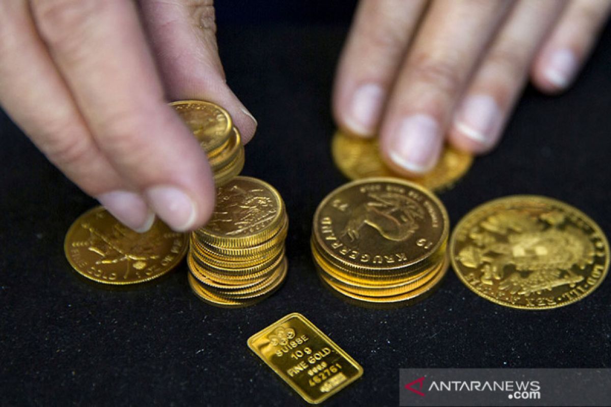 Harga emas naik tipis 1,7 dolar di hari perdagangan terakhir 2020