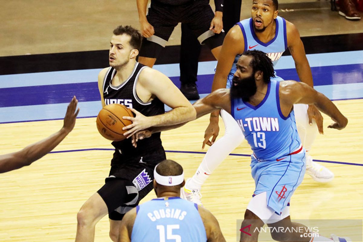 Rockets sikat Kings untuk raih kemenangan pertama musim ini