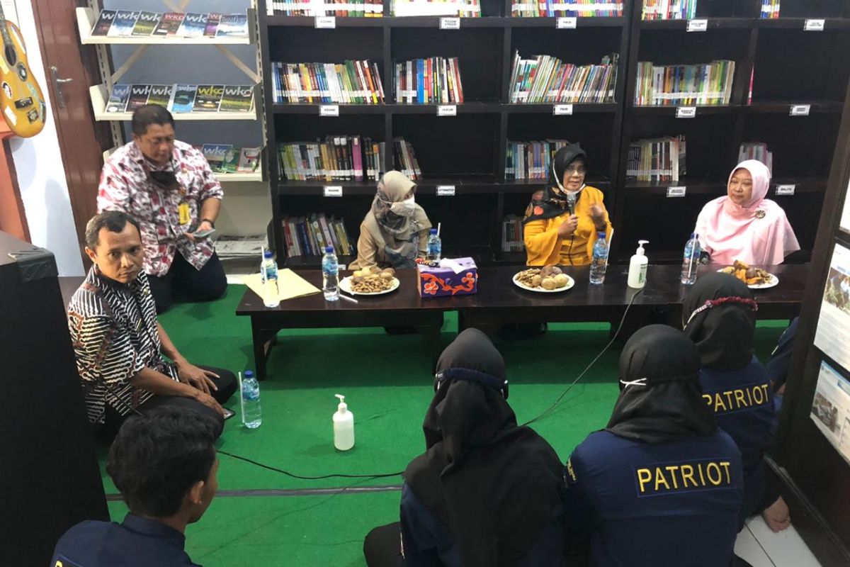 Dispersip Jatim apresiasi program ruang belajar daring Perpustakaan Patriot