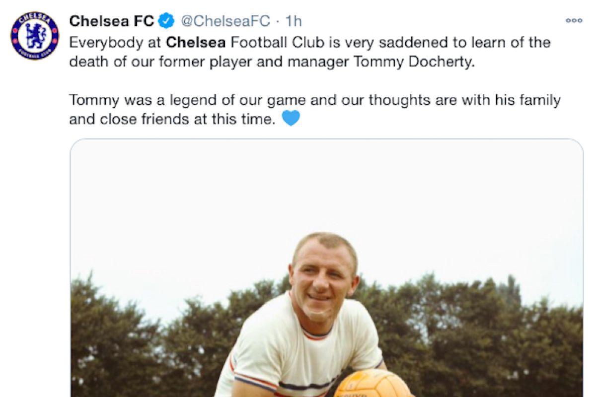 Mantan bos Chelsea dan MU Tommy Docherty meninggal