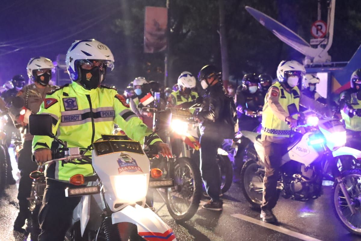 Polda Sulsel menggelar patroli skala besar di malam pergantian tahun