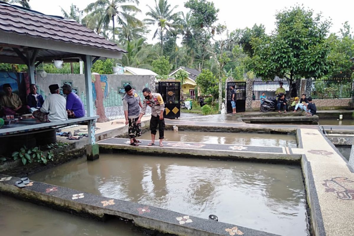 Bocah 1 tahun di Montong Gading Lotim tewas tenggelam di kolam ikan