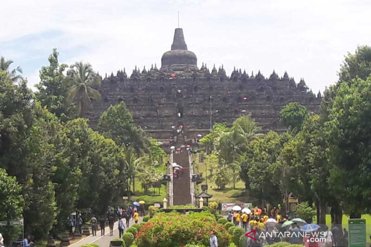 Tahun 2020, pengunjung Candi Borobudur turun drastis akibat COVID-19