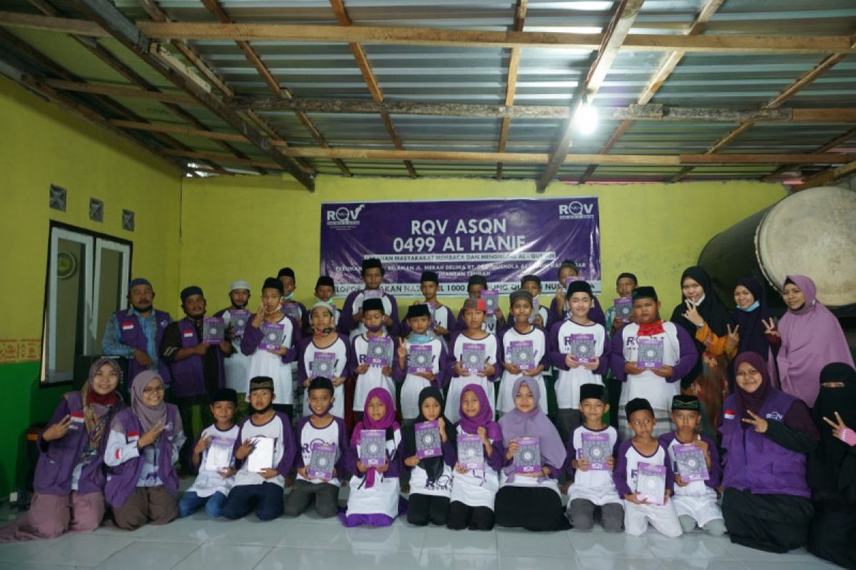 RQV Indonesia salurkan ratusan Al-Qur’an hafalan di Kalimantan Tengah