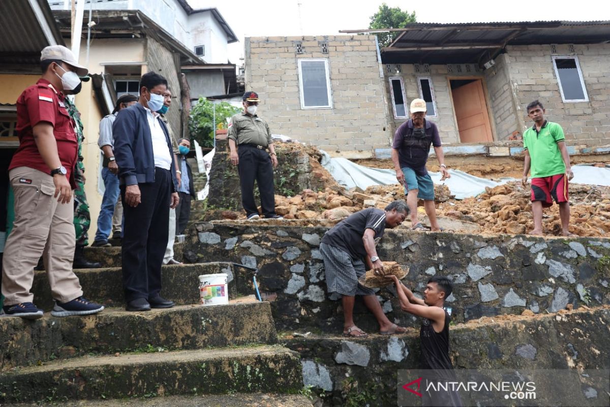 Gubernur Kepri pastikan jajaran siaga bantu warga terdampak bencana