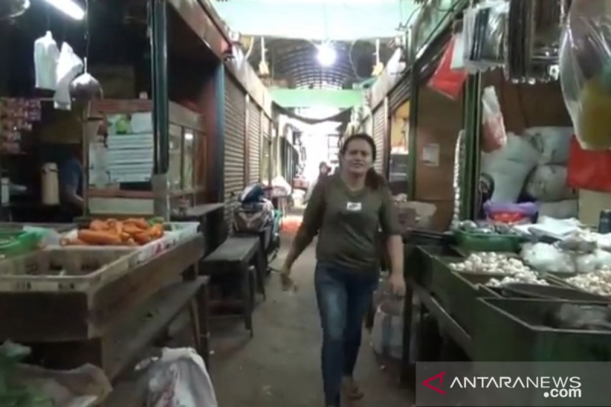 Konsumen keluhkan hilangnya tahu dan tempe di Pasar Induk Kramat Jati