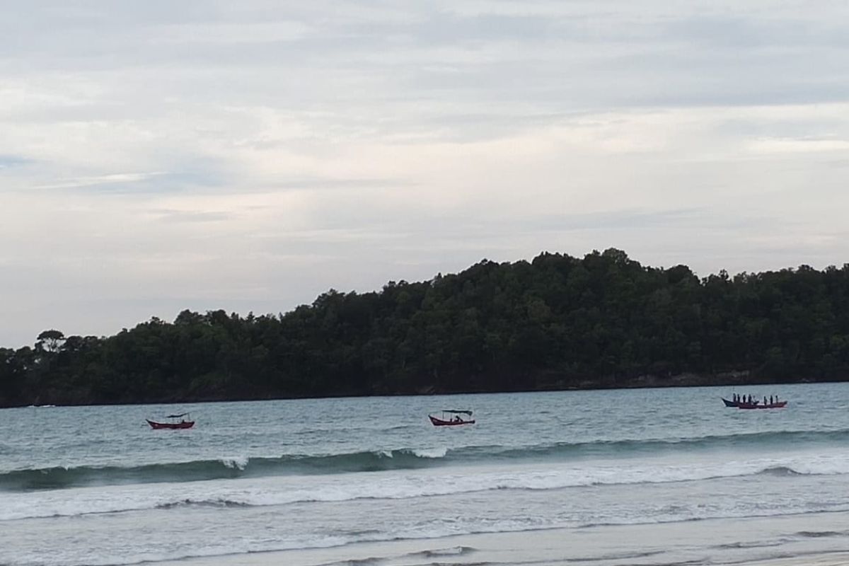 Optimalkan pencarian korban tengelam sejumlah boat nelayan dikerahkan