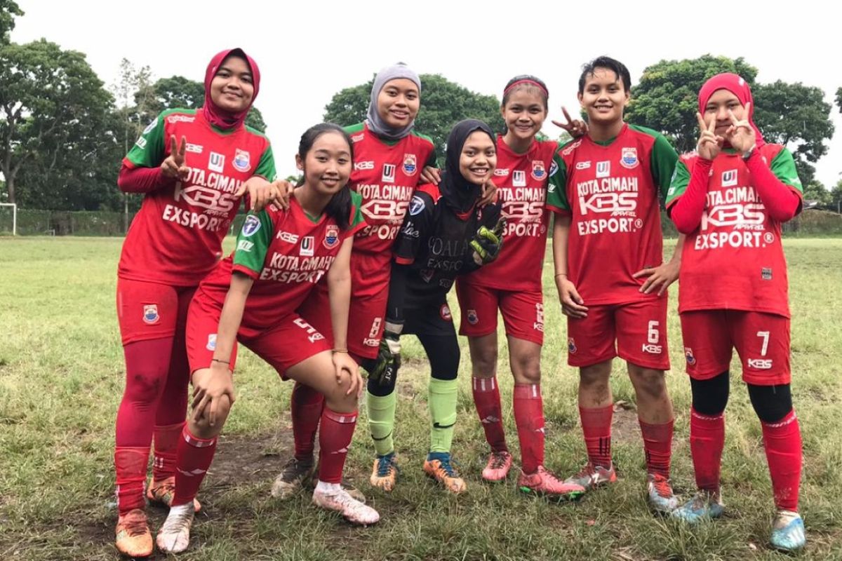 Tekad belia-belia putri Indonesia majukan sepakbola wanita