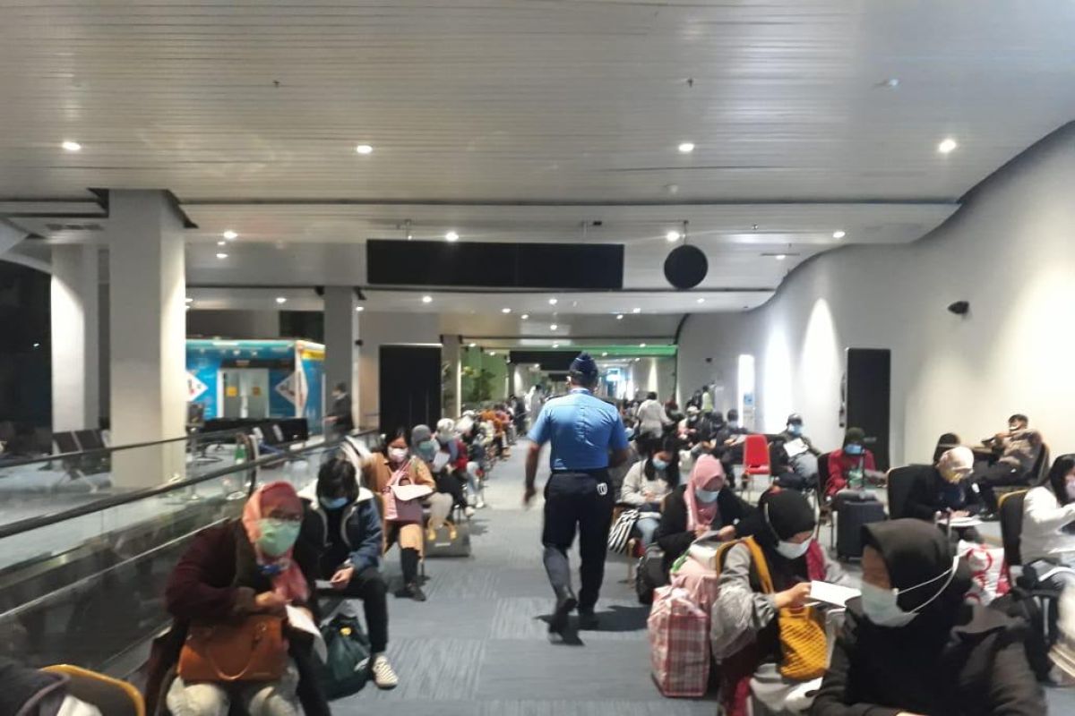 Karantina penumpang internasional di Bandara Soekarno-Hatta lancar