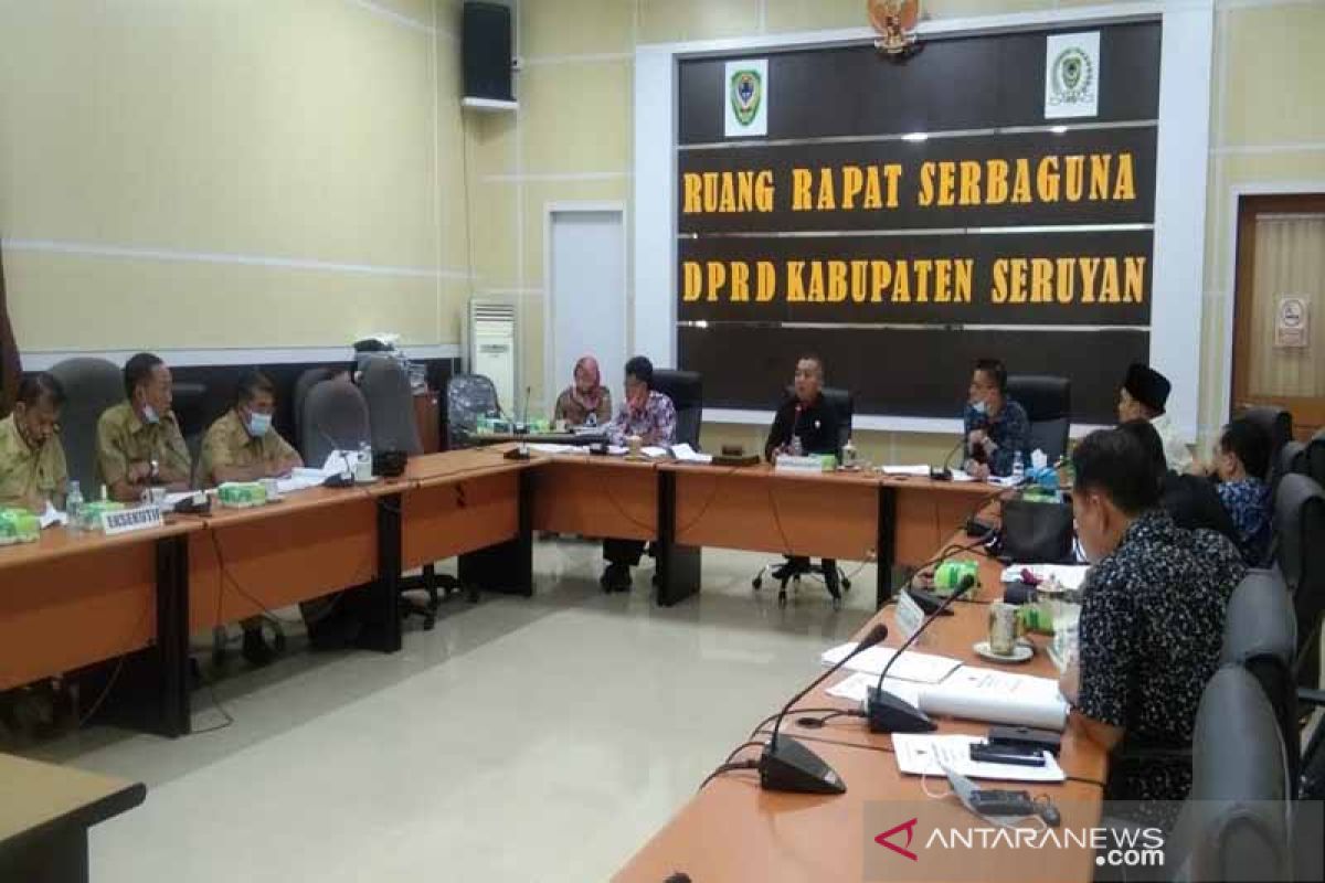 DPRD dan Pemkab Seruyan bahas hasil fasilitasi empat buah Raperda