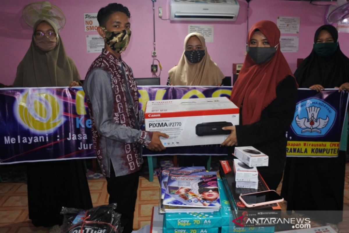 Video-20 siswa PKW 2020 Cakrawala Komputer geluti lima bidang keahlian