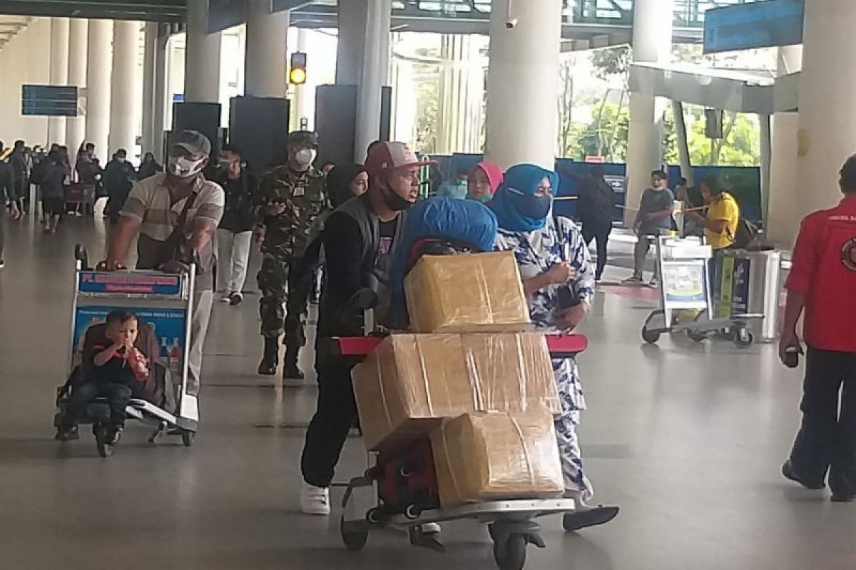 Arus balik Tahun Baru, penumpang Bandara Kualanamu tembus 17.170 orang