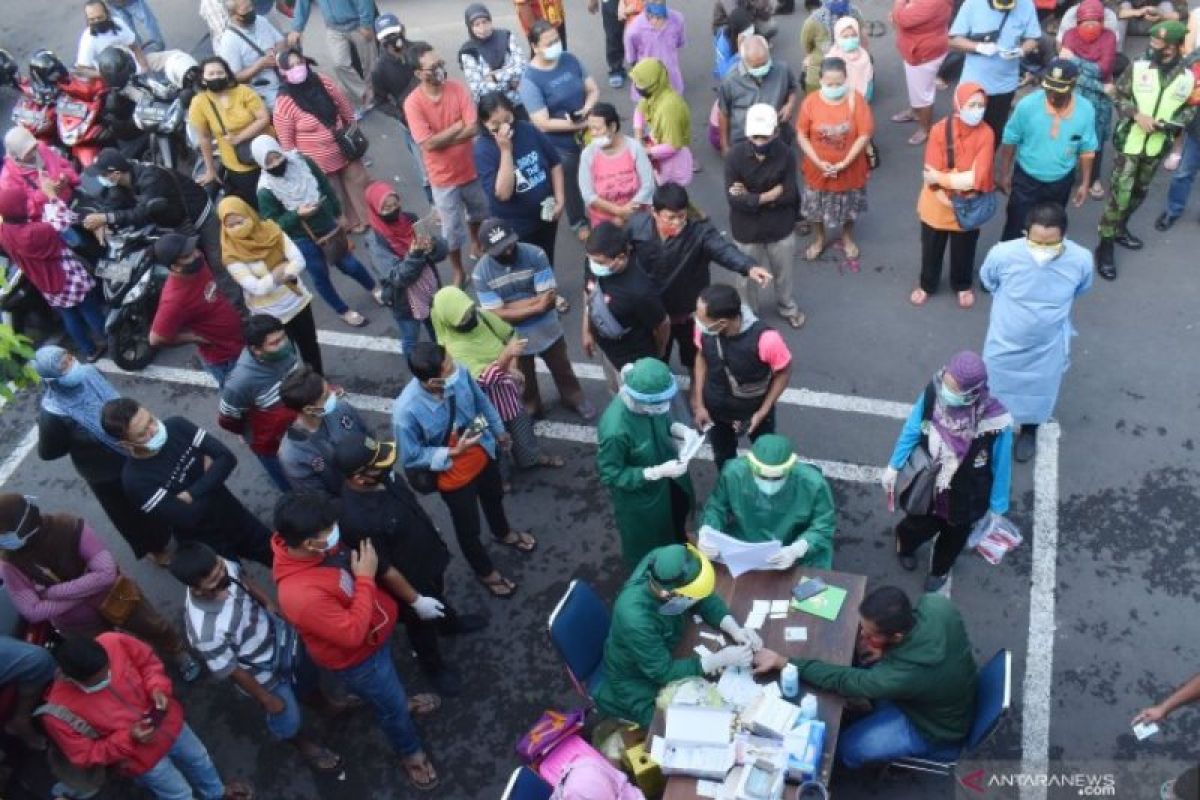 Pemkot Madiun temukan ratusan pedagang reaktif saat tes cepat di pasar