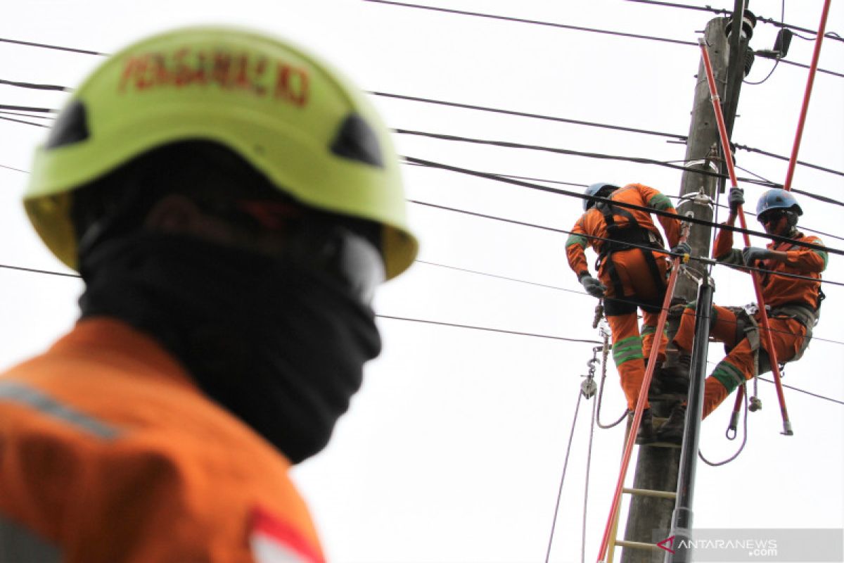 PLN lakukan pemadaman di daerah banjir cegah korban jiwa