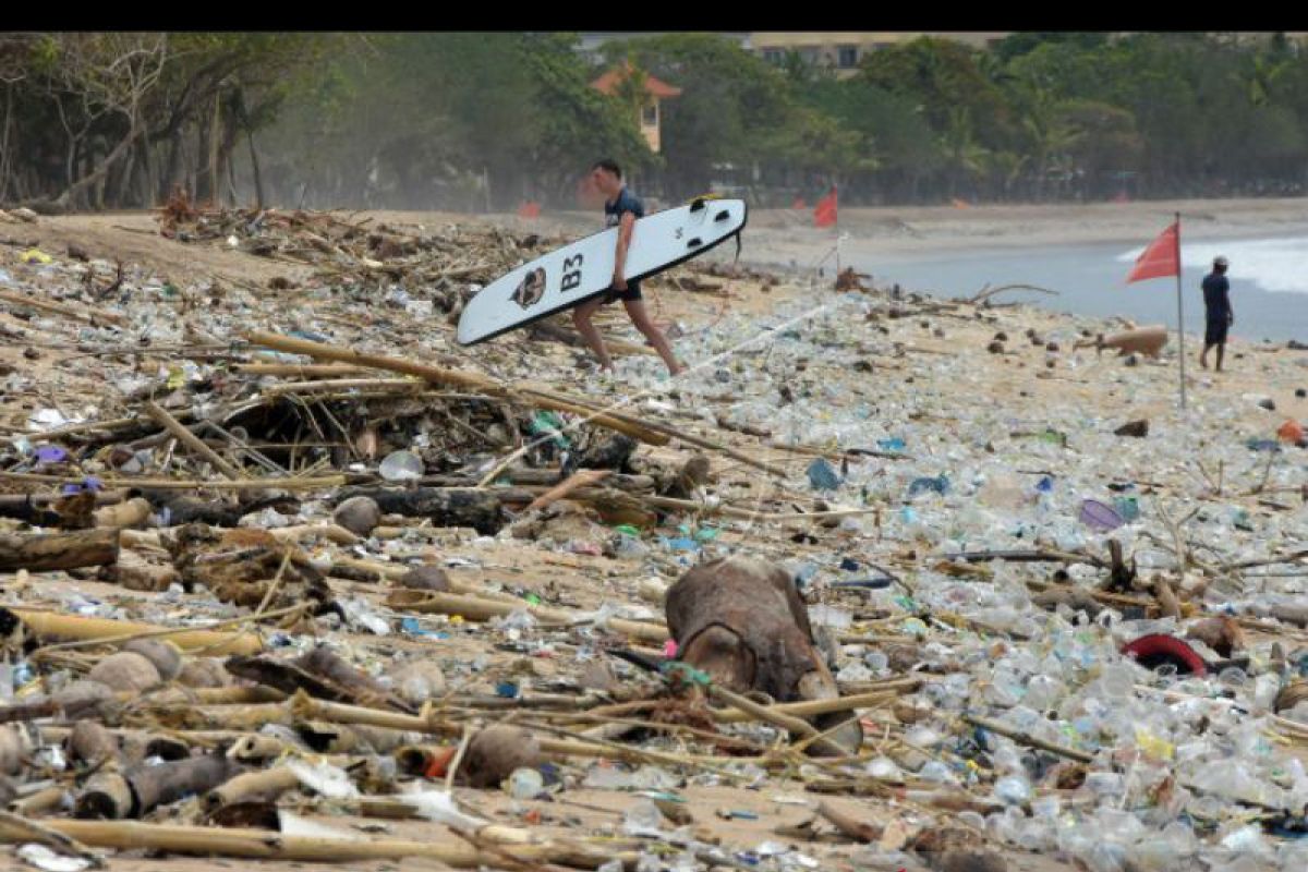 DLHK Badung maksimalkan penanganan sampah kiriman di pantai