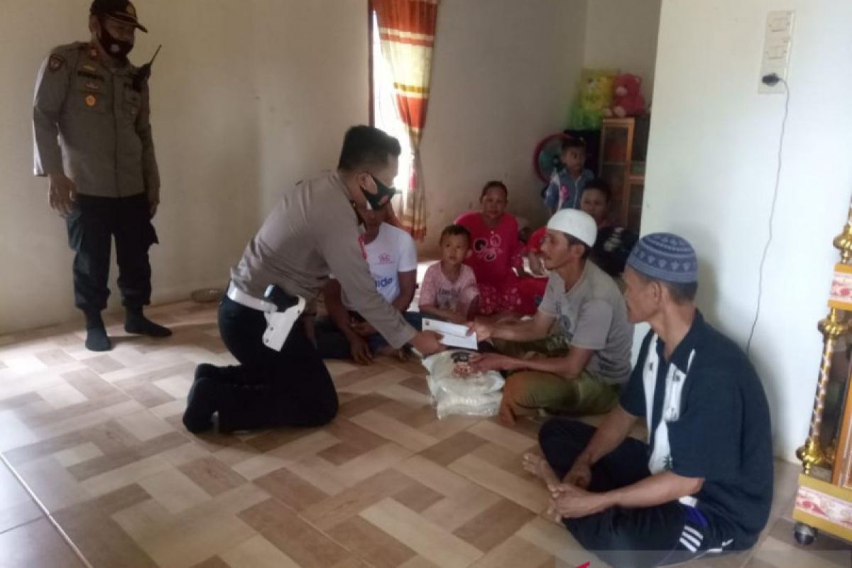 Polisi bantu keluarga ibu meninggal terjebak macet saat ke rumah sakit