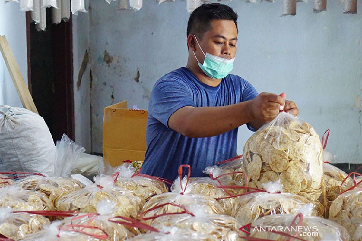 Pelaku UKM industri turunan tempe keluhkan kenaikan bahan baku