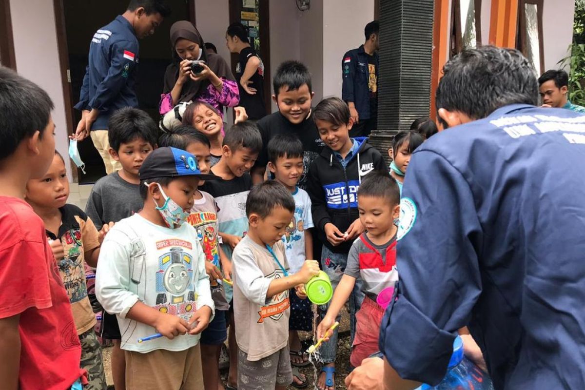 BEM UIN Antasari Banjarmasin sambangi Desa Liyu