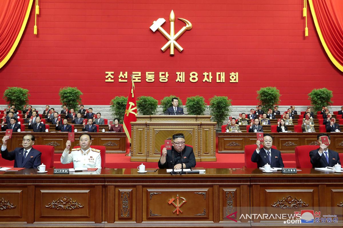 Kim Jong Un mengakhiri kongres partai dengan pertunjukan seni massal