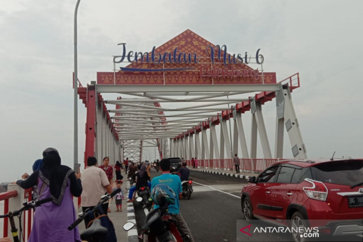 Jembatan Musi VI Palembang  mulai dilintasi kendaraan